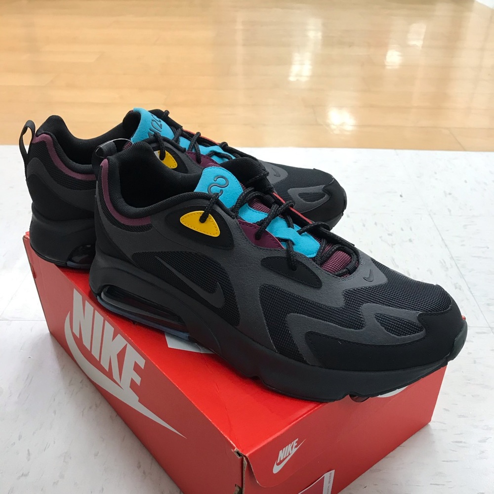 Nike Air 200